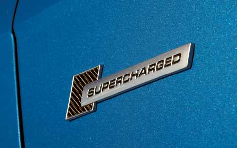 US_Audi_A4_Supercharged_Emblem_011