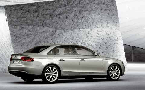 Audi_A4_B8_Facelift_2012_Wallpaper_005
