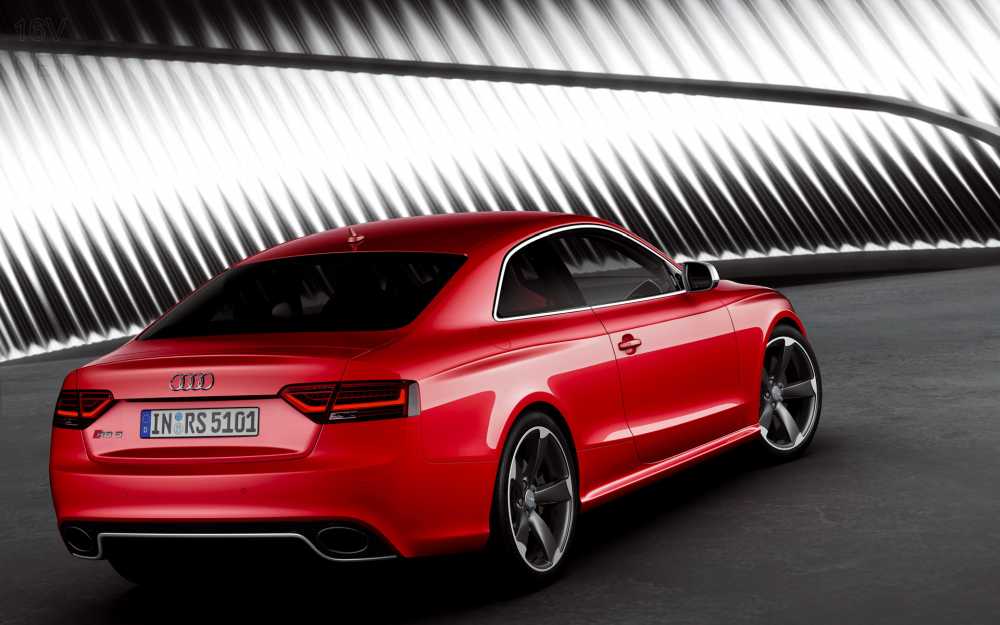 Audi RS5 Wallpaper 007
