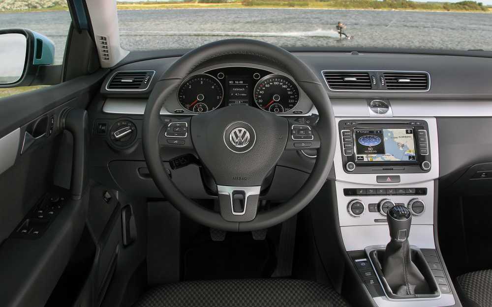 VW Golf 7 Interior 2013 022